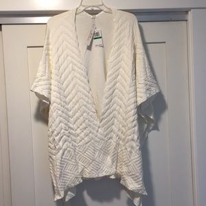 Melissa McCarthy Seven Cream Poncho